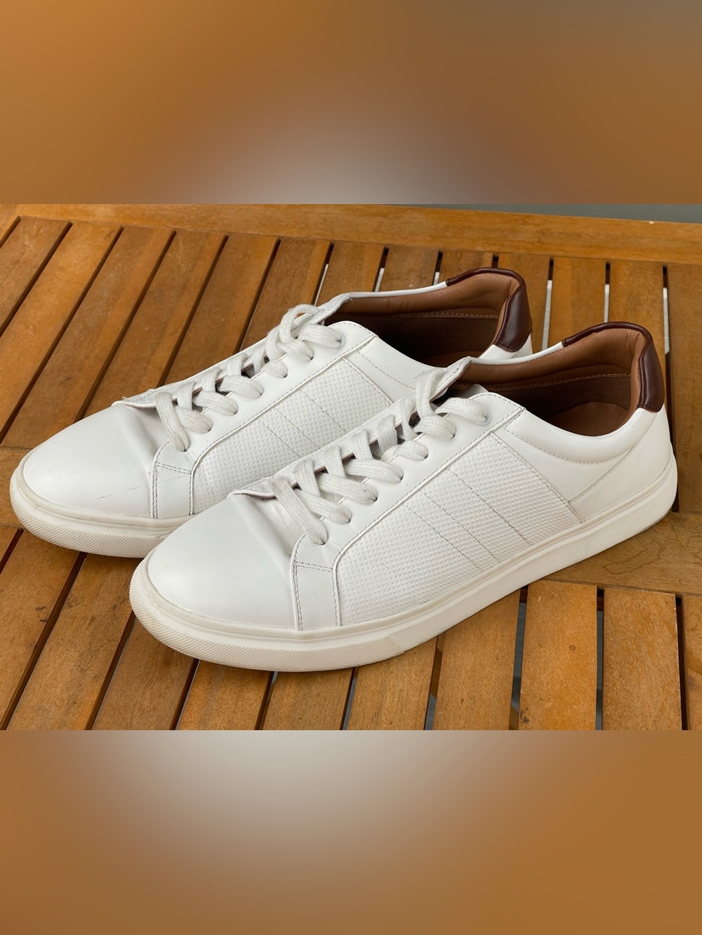 Steve Madden White Low Top Dress Tennis Shoes Sneakers Mens Size 10